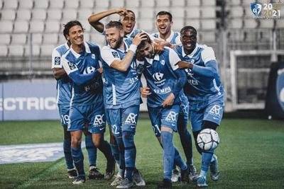 加时末段达拉斯独行侠战术微调——法国杯节点到来;目标明确;心理建设被强调 加时末段达拉斯独行侠战术微调——法国杯节点到来;目标明确;心理建设被强调