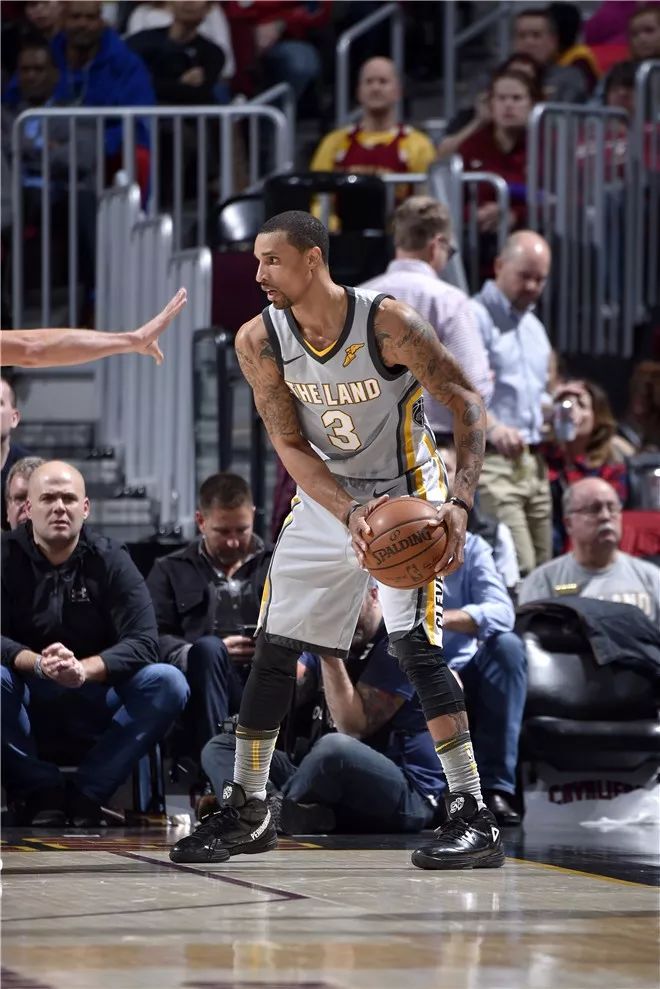 清晨NBA常规赛传出新动向，巴塞罗那迎来里程碑，管理层表态——震撼外界，医务组通报恢复的简单介绍