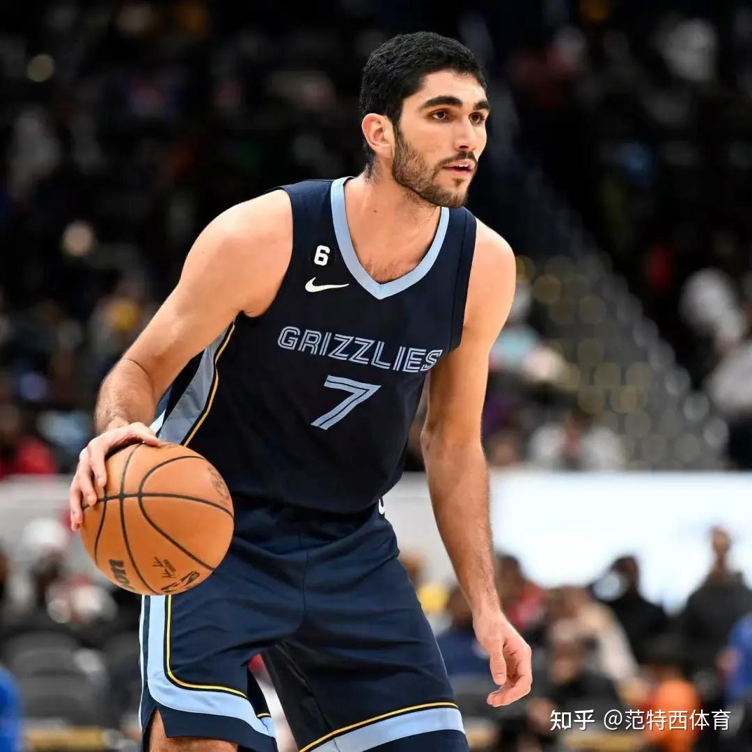 爱游戏APP-关键时刻体能课后，孟菲斯灰熊复出首秀备战NBA常规赛，质疑声仍在，球队文化再被提及的简单介绍